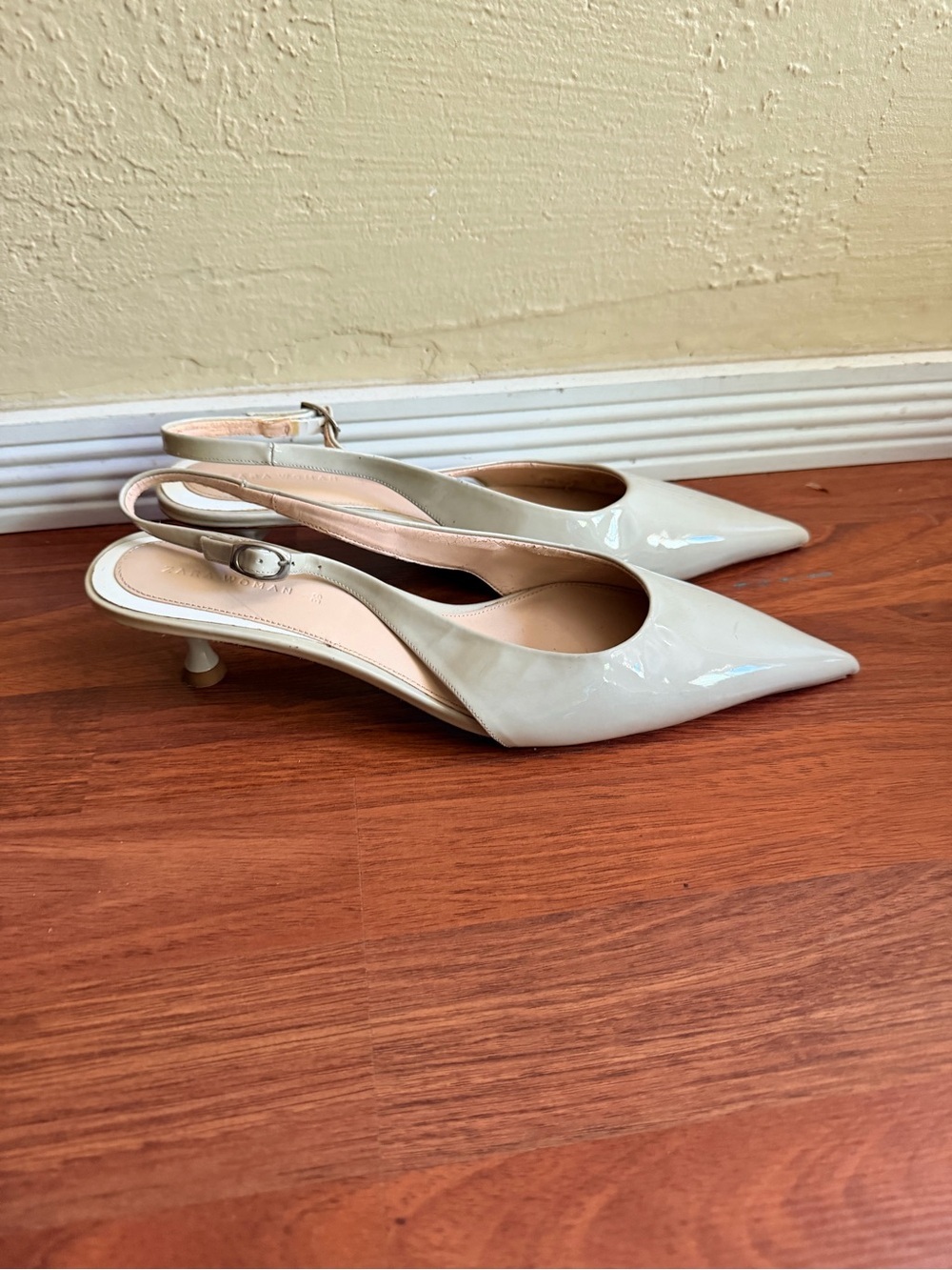 Zara Cream Patent Slingback Kitten Heels - Picture 1 of 7